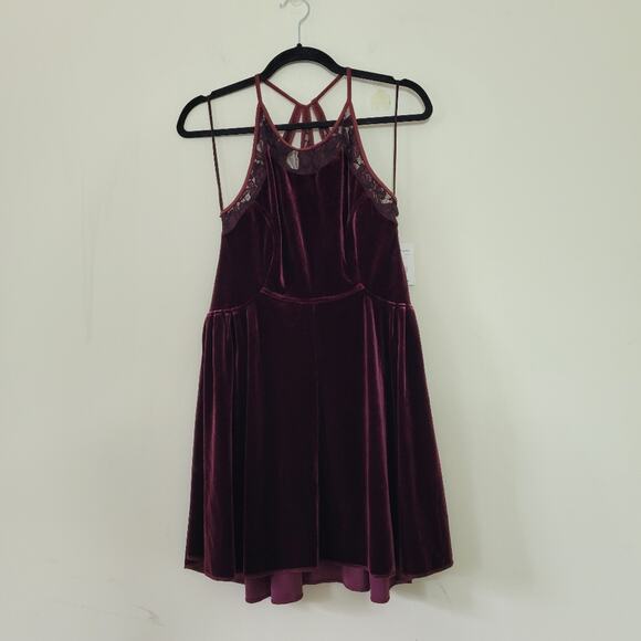 Free People Nightshade Velvet Halter Dress In Deep Cherry small - Picture 3 of 9